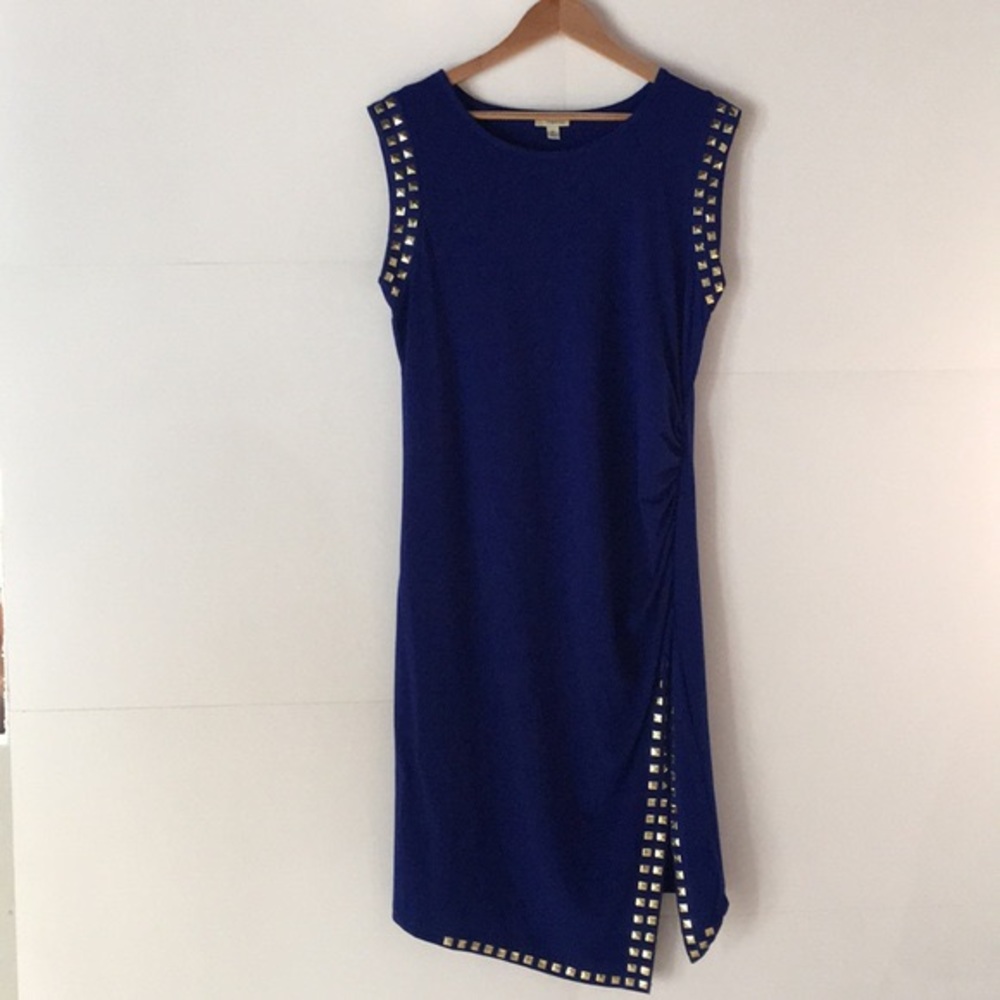 Need a cute dress for an event? Try this!